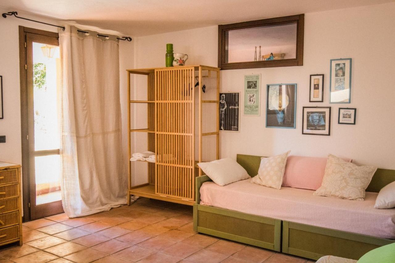 Villa Casa Giuliana à Isola Rossa Extérieur photo